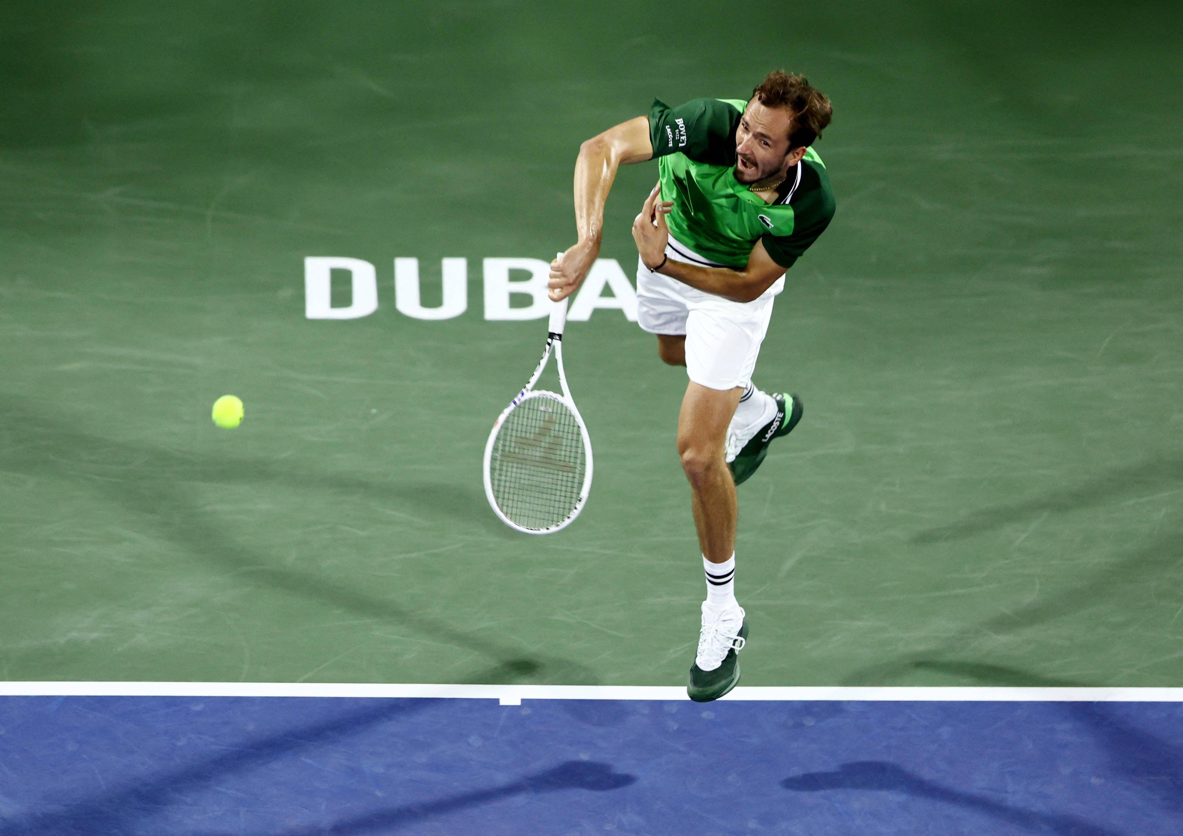 拉沃尔杯横扫澳网,梅德韦杰夫带队取胜 拉沃尔杯横扫澳网,梅德韦杰夫带队取胜