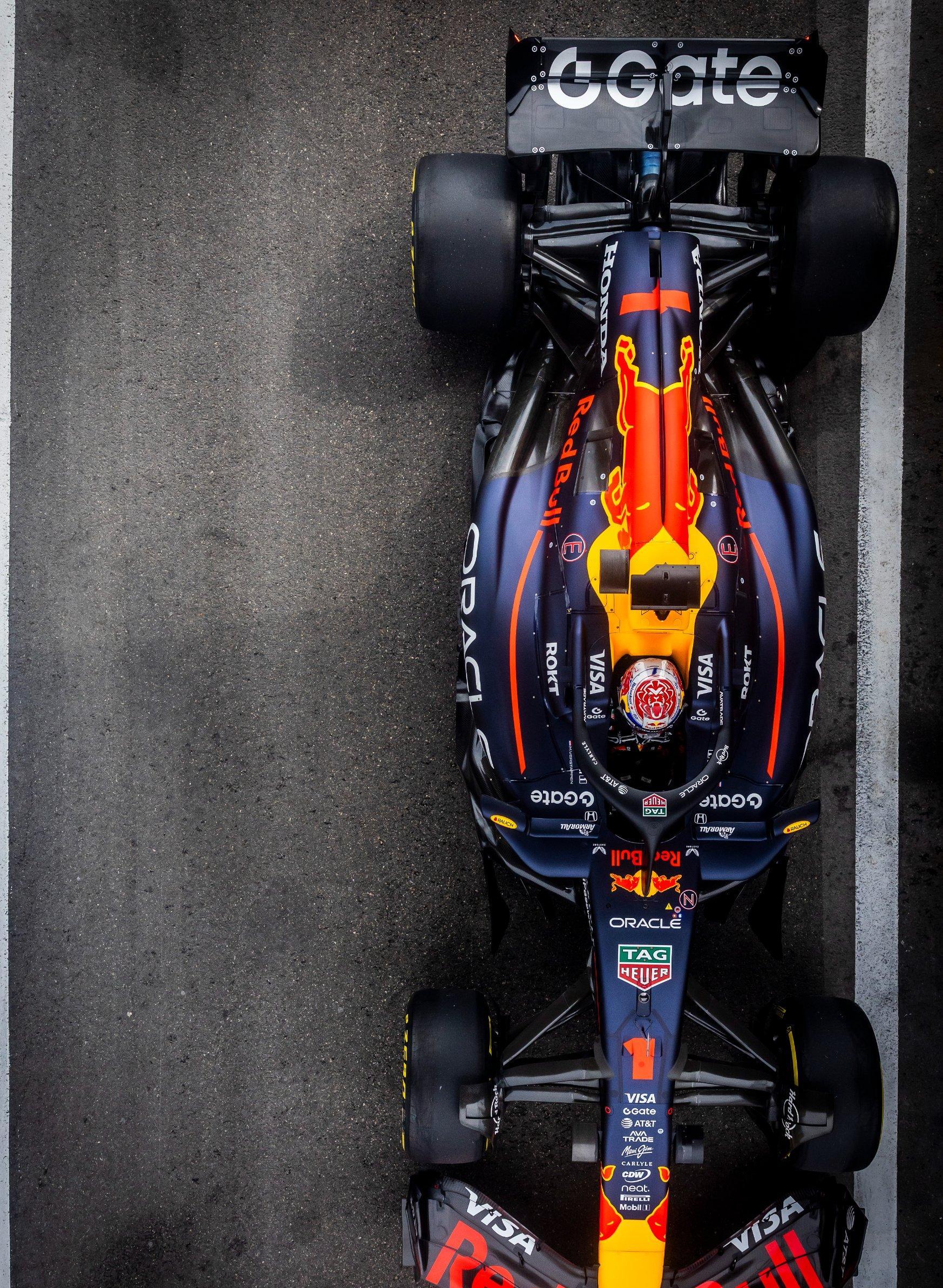 红牛车队鏖战梅赛德斯，皮亚斯特里高光表现