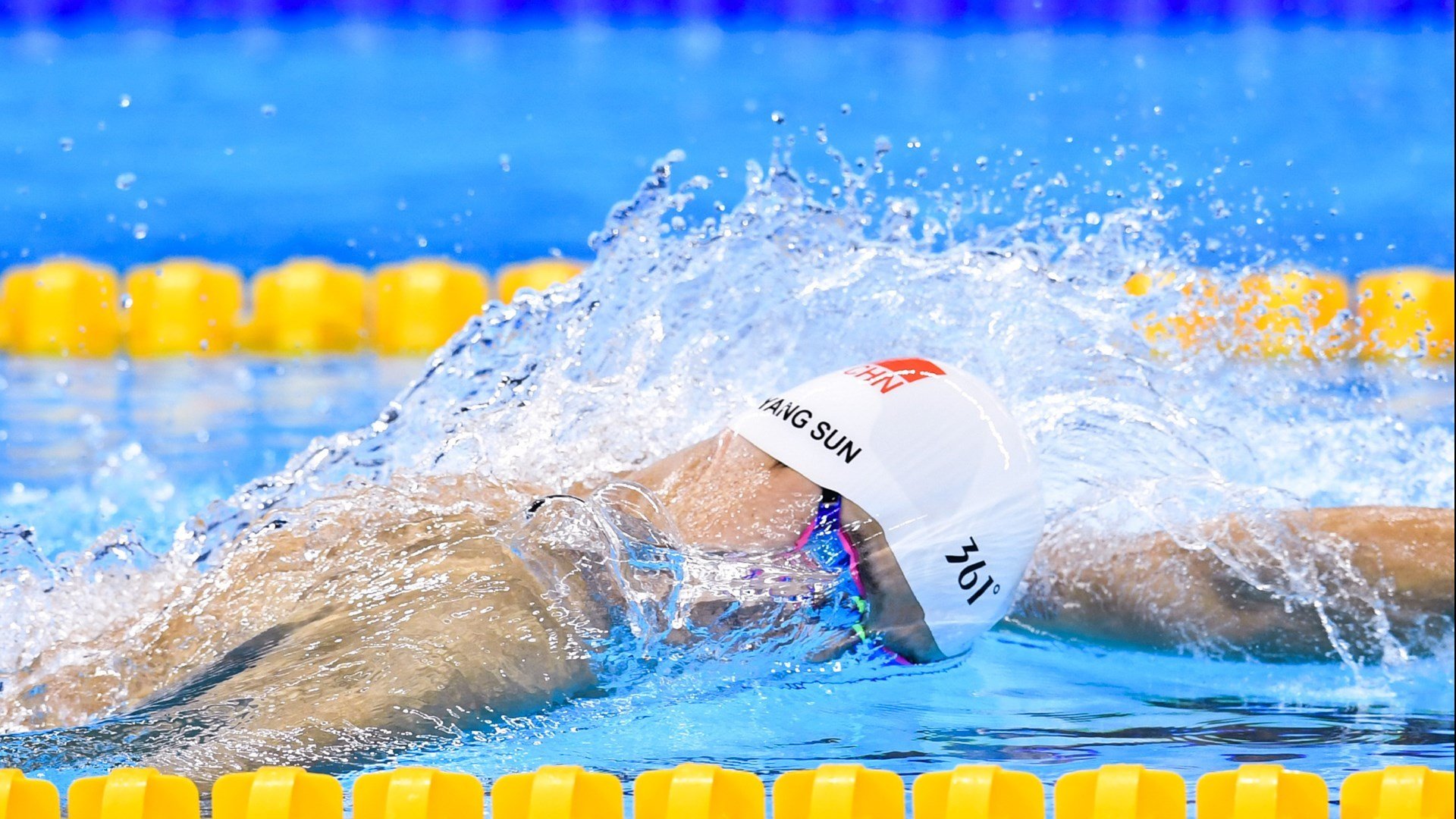 范弗利特滚烫手感点燃密尔沃基，雄鹿奇才之战揭示现代篮球残酷法则