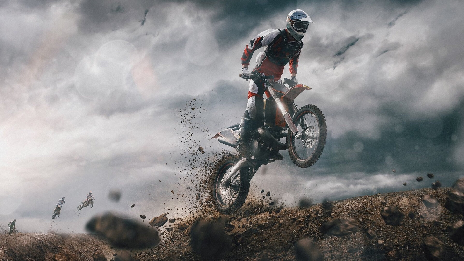 年度焦点之战之夜，阿尔瓦雷斯关键时刻站出来